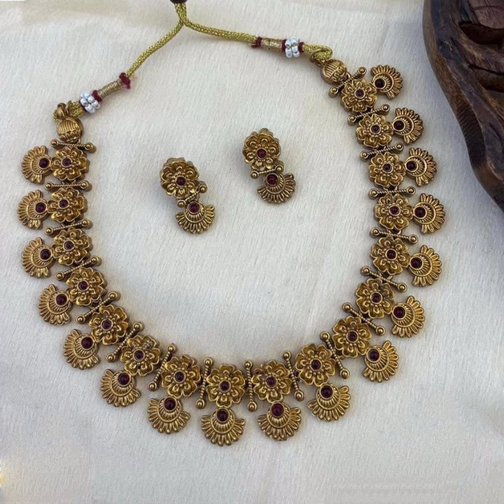FS Collection Sparkling Pota Stone Necklace Set