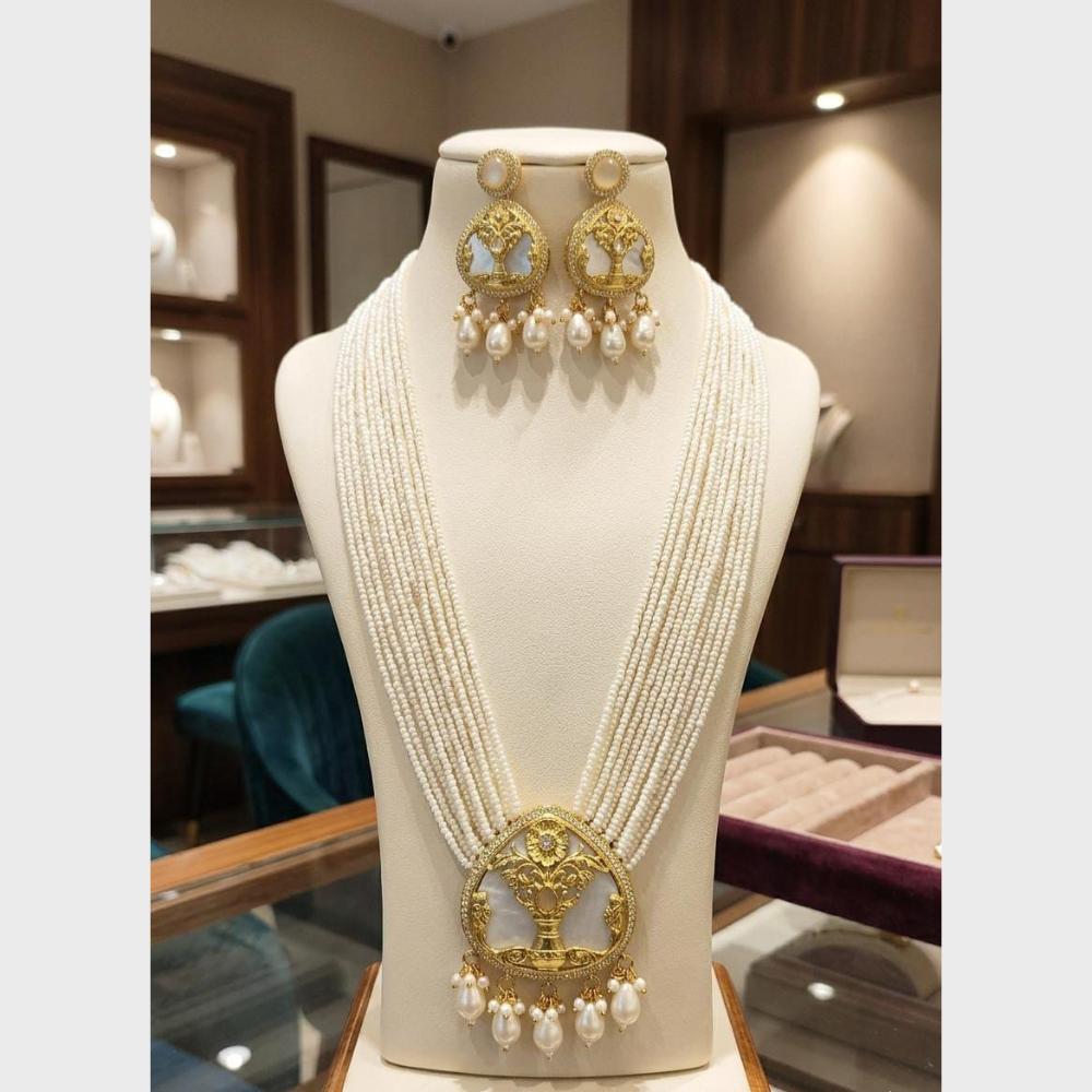 FS Collection Sparkling Pota Stone And Multi Layer Pearl Long Necklace Set