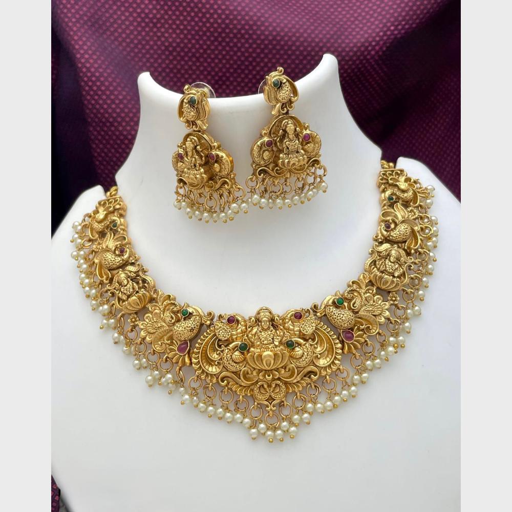 FS Collection Sparkling Pota Stone And Pearl Elegance Temple Necklace Set