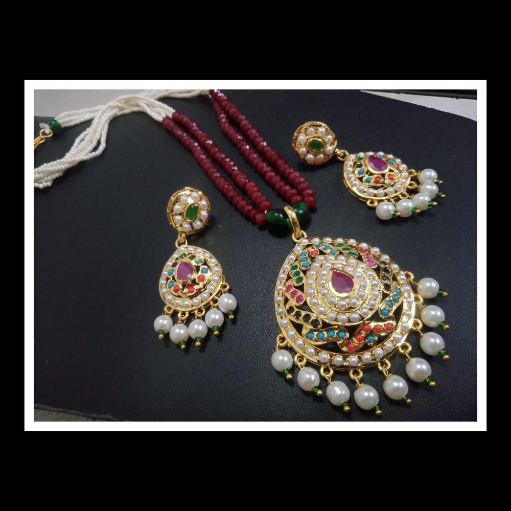 FS Collection Royal Look Pota Stone And Pearl Long Necklace Set