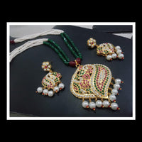 FS Collection Royal Look Pota Stone And Pearl Long Necklace Set