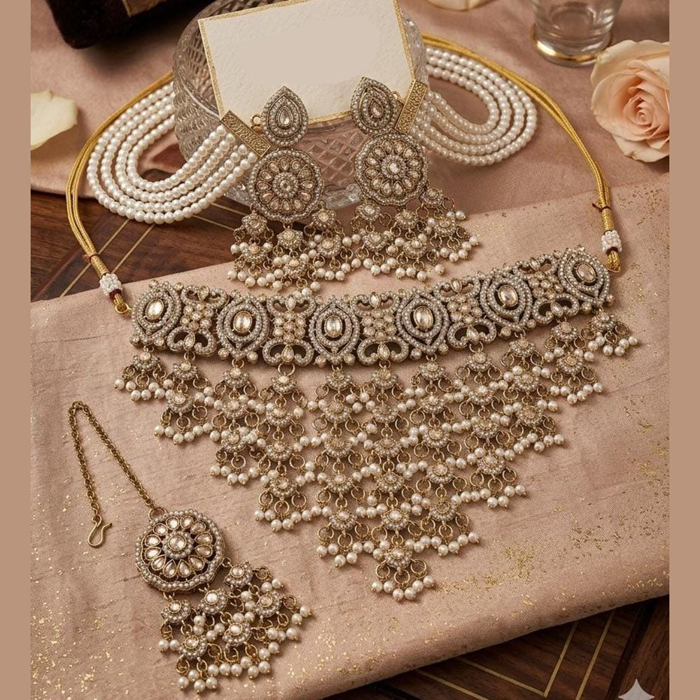 FS Collection Royal Look Crystal  Stone Necklace Set