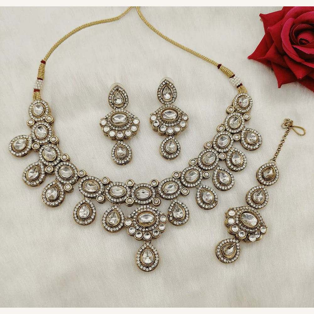 FS Collection Graceful Pota Stone Necklace Set