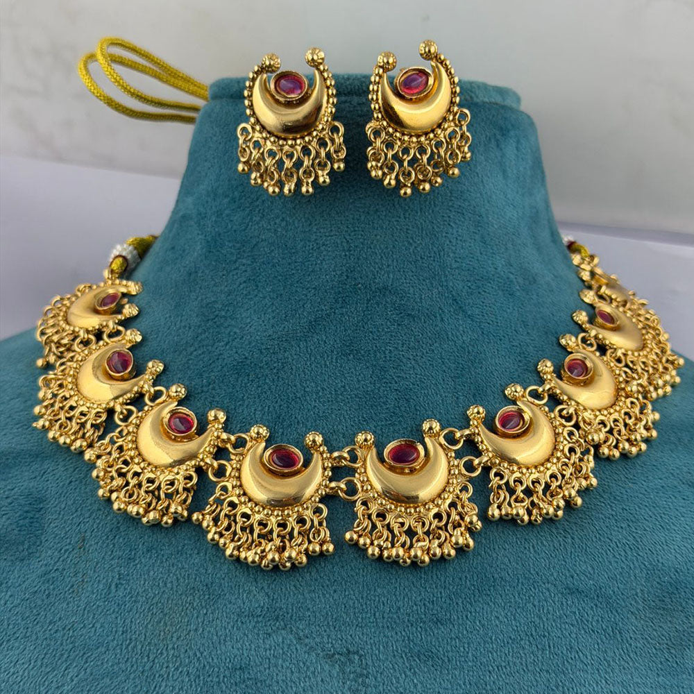 FS Collection Graceful Pota Stone And Pearl Necklace Set 