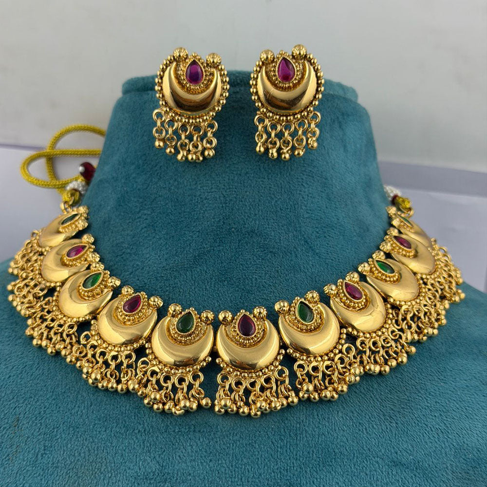 FS Collection Graceful Pota Stone And Pearl Necklace Set