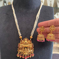 FS Collection Glamorous Pota Stone Pearl And Temple  Necklace Set