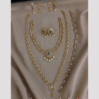 FS Collection Fashion Austrian Stone And Pearl Combo Necklace Set 