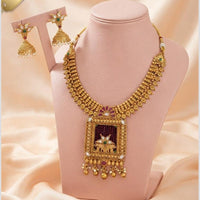 FS Collection Classic Pota Stone And Pearl Necklace Set