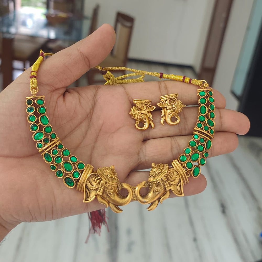 FS Collection Elegant Pota Stone Elephant Motif Necklace Set