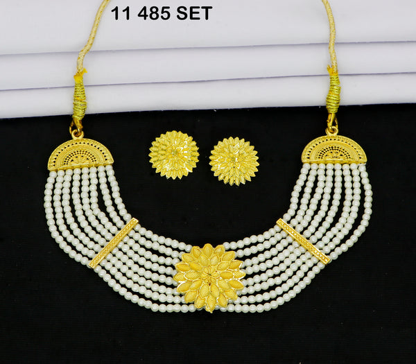 Mahavir Gold Plated Pearls Necklace Set