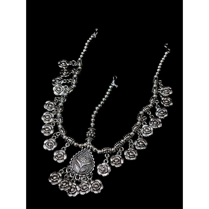 Akruti Collection Oxidised Plated Damini Mangtikka