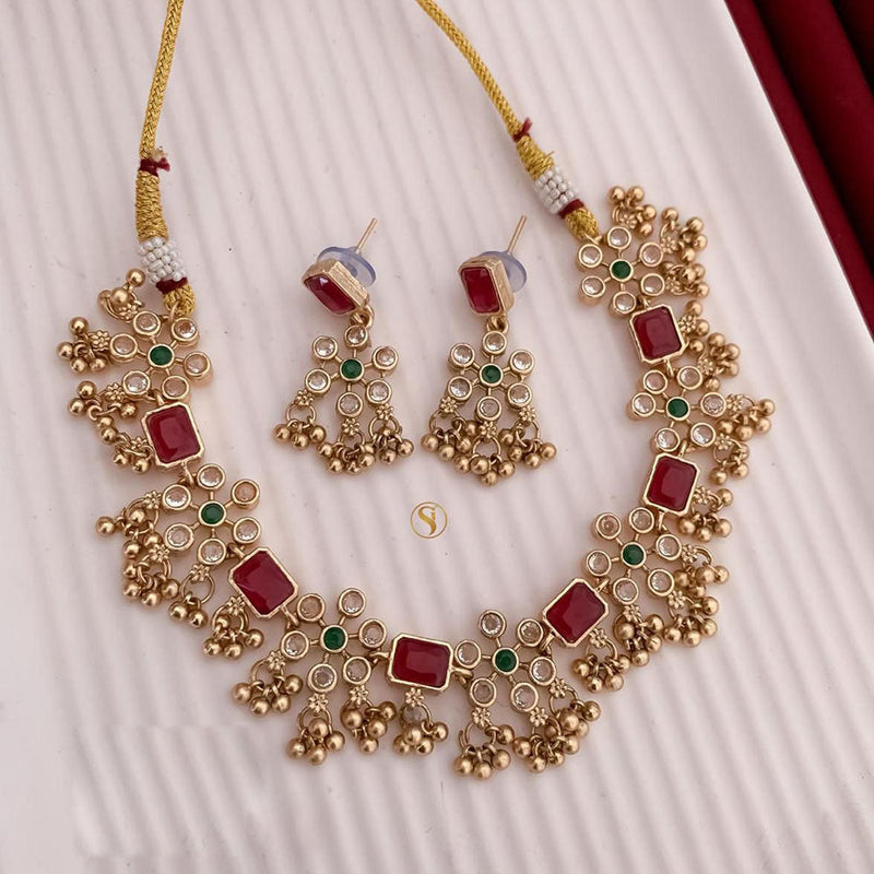 Akruti Collection Gold Plated Pota Stone And Pearls Necklace Set