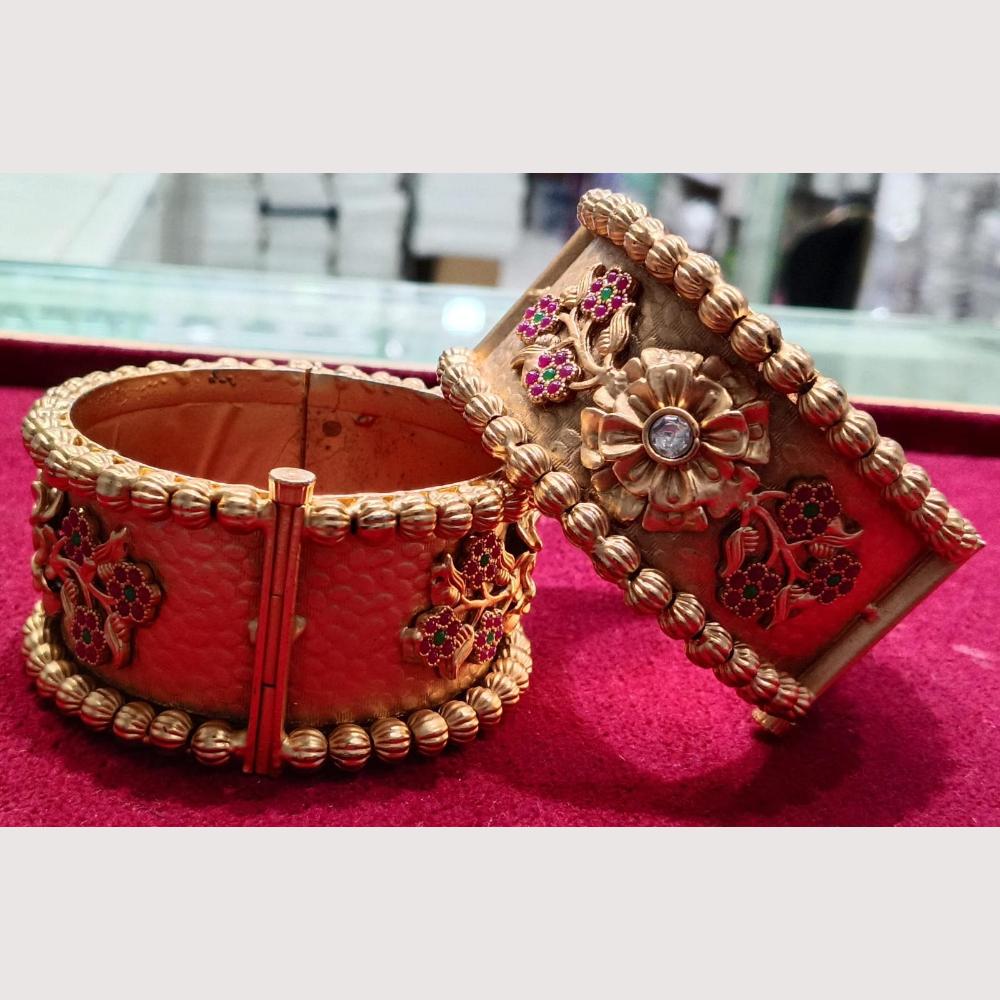 Akruti Collection Pota Stone Openable Galmour Bangle Set