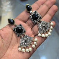 Akruti Collection Timeless Beauty Pota Stones And Pearls Jhumki Earrings