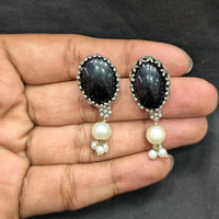 Akruti Collection Timeless Beauty Pota Stones And Pearls Jhumki Earrings