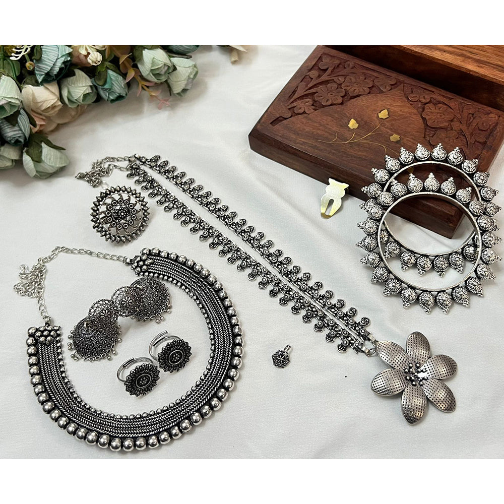 Akruti Collection Royal Oxidised Plated Ethnic Combo Set