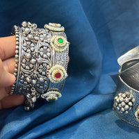 Akruti Collection Designer 2 Tone Pota Stone And Pearl Openable Kada