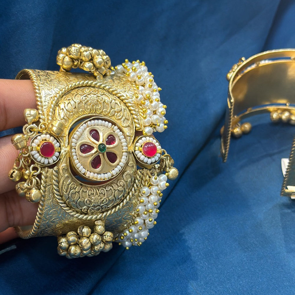 Akruti Collection Designer 2 Tone Pota Stone And Pearl Openable Kada