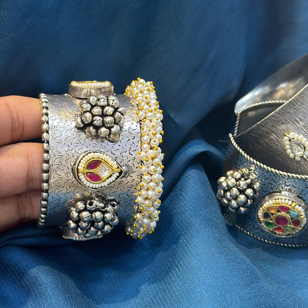 Akruti Collection Designer Pota Stone And Pearl Openable Kada
