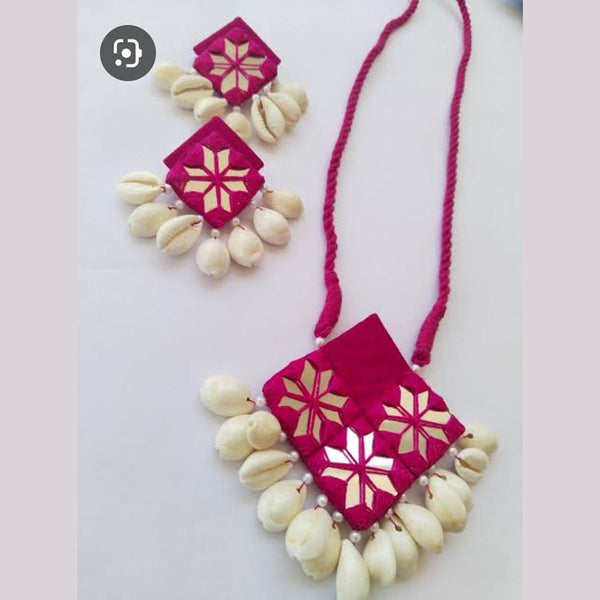 Shrijicreation Hand Made Shell Necklace Set