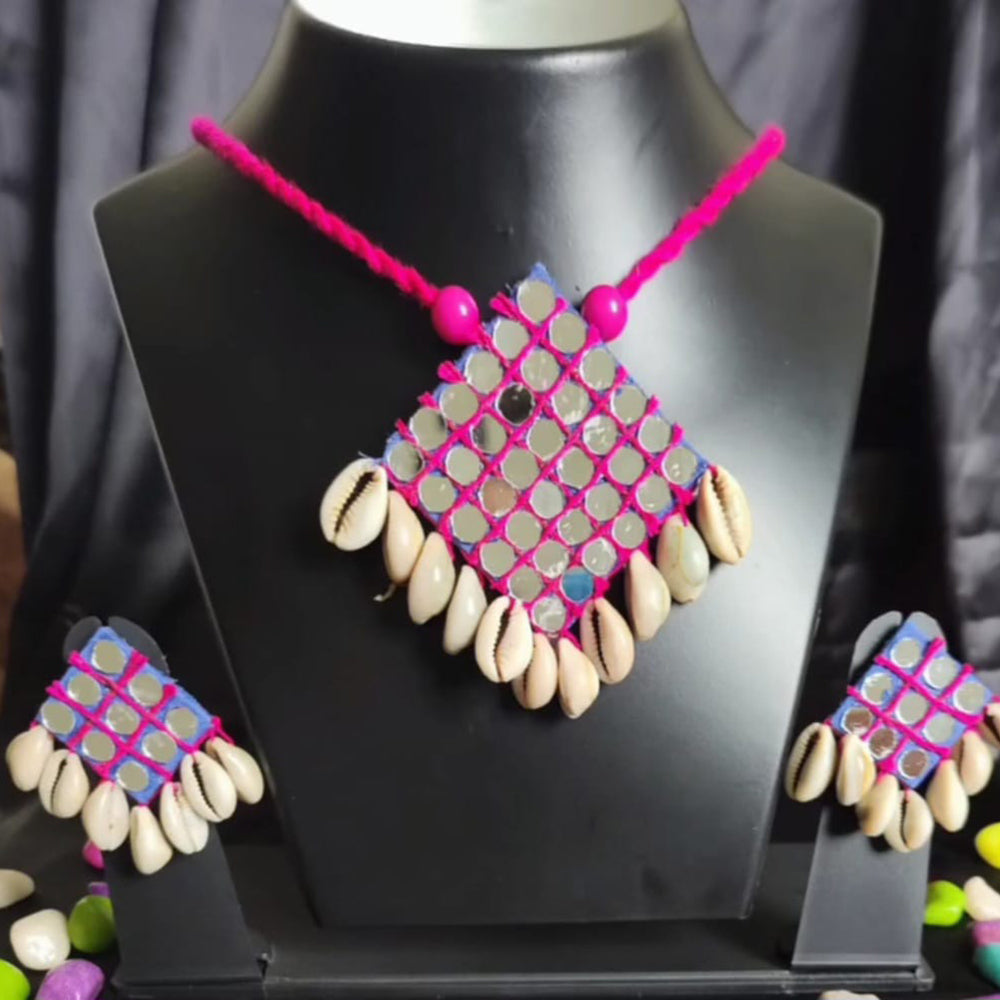 Shrijicreation Beach Vibes Handmade Mirror & Shell Necklace Set