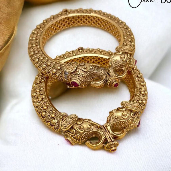 Jewel Addiction Gold Plated Rajwadi Finish Pota Stone Openable Bangle Set