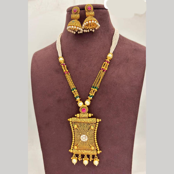 Jewel Addiction Gold Plated Kundan Stone And Pearls Necklace Set