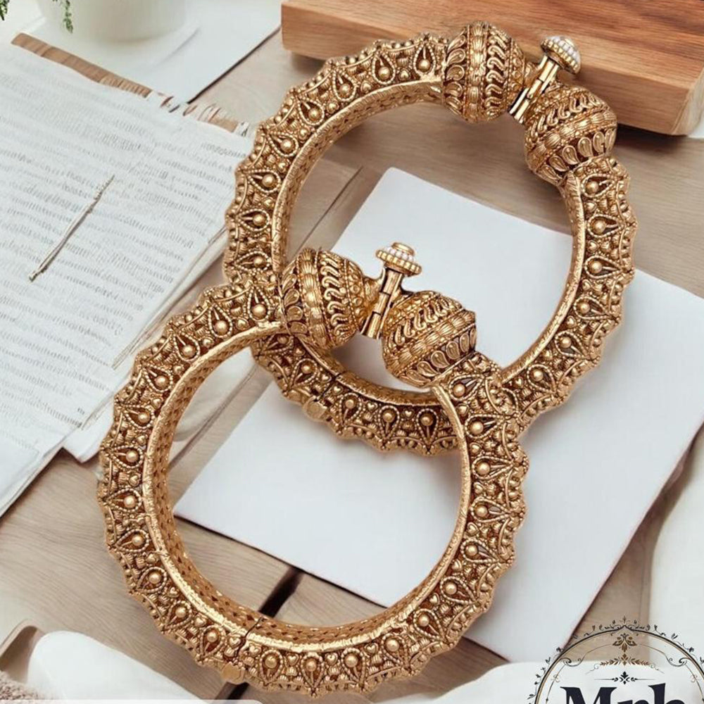 Jewel Addiction Gold Plated Pota Openable Bangle Set