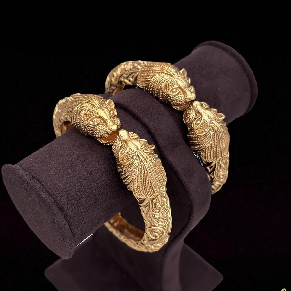 Jewel Addiction Signature Forming Gold Modern Grace Bangle Set