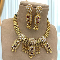 Jewel Addiction Timeless Royal Kundan And Pearl Necklace Set