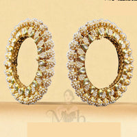 Jewel Addiction Elegant Glow Kundan And Pearls Bangles Set
