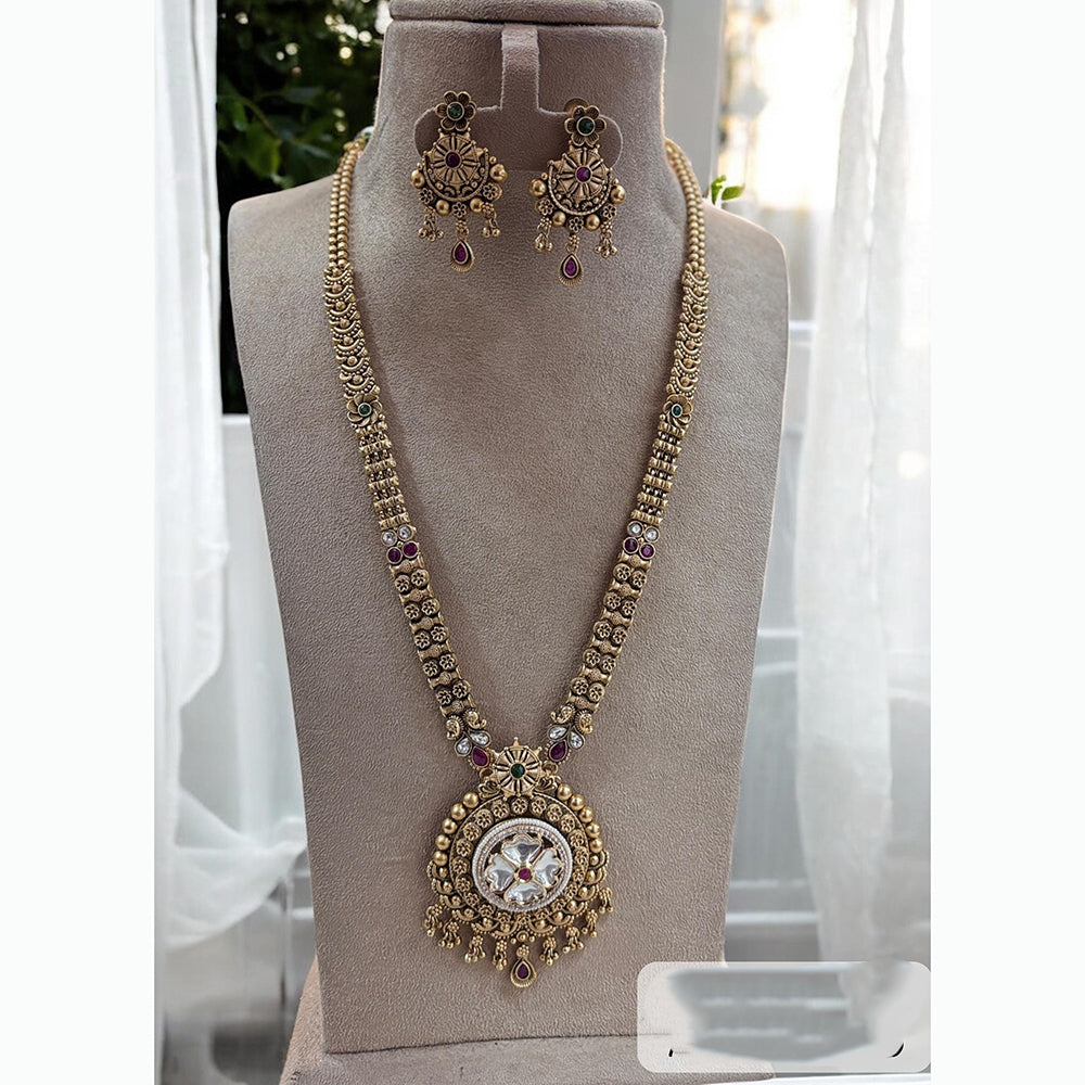 Jewel Addiction Classic Kundan And Pearl Stone Necklace Set Perfect For Wedding Wear