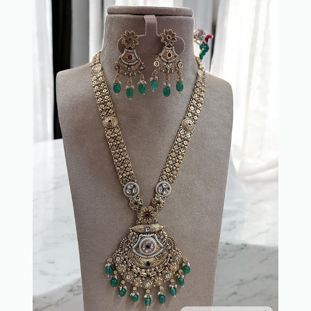 Jewel Addiction Classic Kundan And Pearl Stone Necklace Set Perfect For Wedding Wear