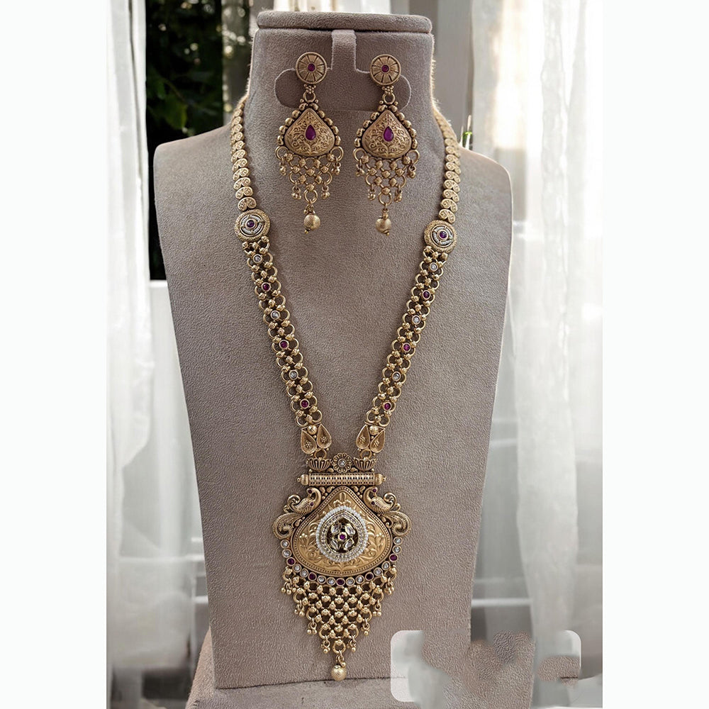 Jewel Addiction Classic Kundan And Pearl Stone Necklace Set Perfect For Wedding Wear