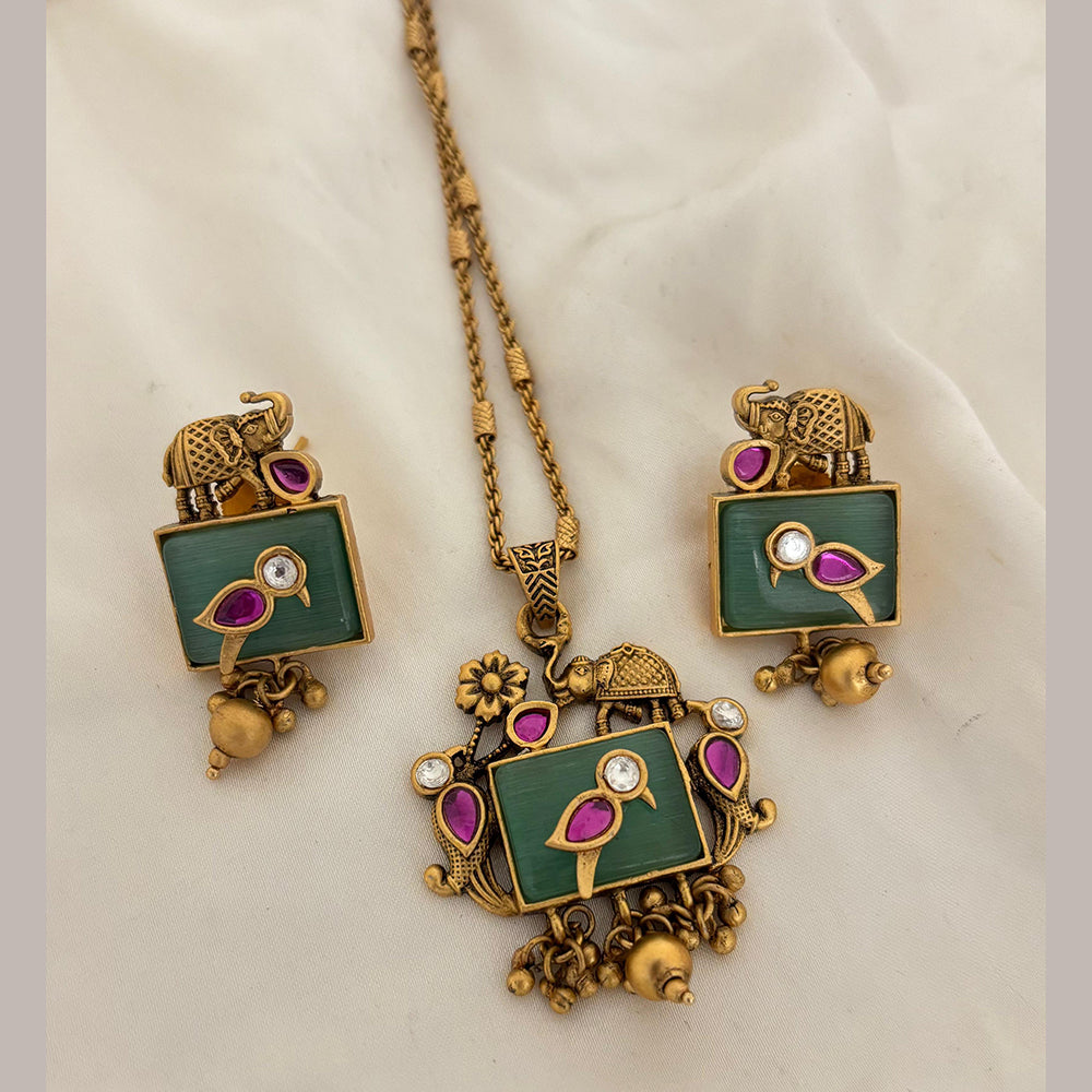 Jewel Addiction Pota Stone And Pearl Designer Pendant Set