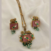 Jewel Addiction Pota Stone And Pearl Designer Pendant Set