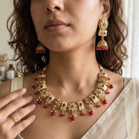 Jewel Addiction Premium Pota Stone Beads And Pearl Meenakari Necklace Set