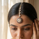Jewel Addiction Designer Polki Kundan Stone And Pearl Maang Tikka