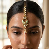 Jewel Addiction Designer Polki Kundan Stone And Pearl Maang Tikka