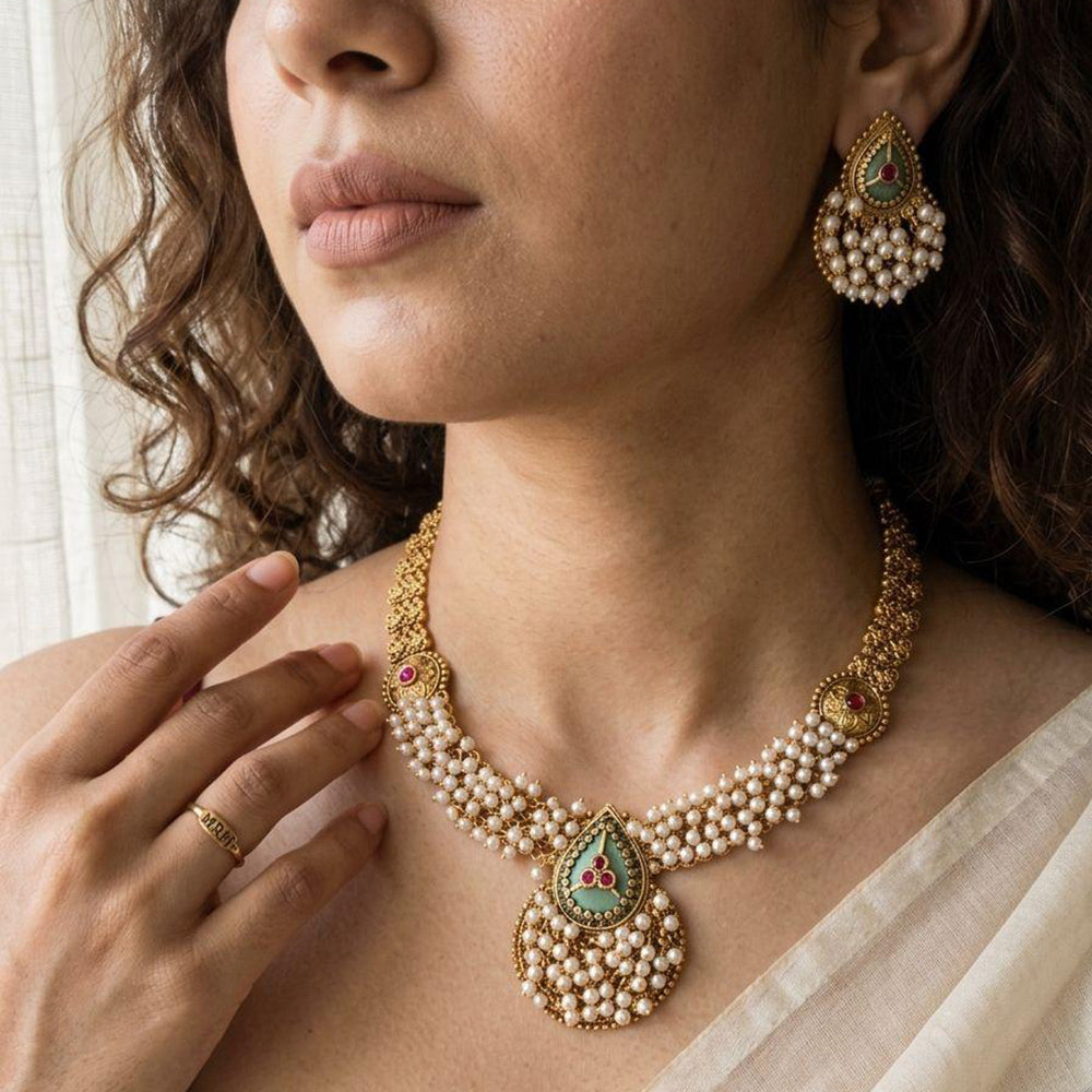 Jewel Addiction Premium Pota Stone And Pearl Necklace Set