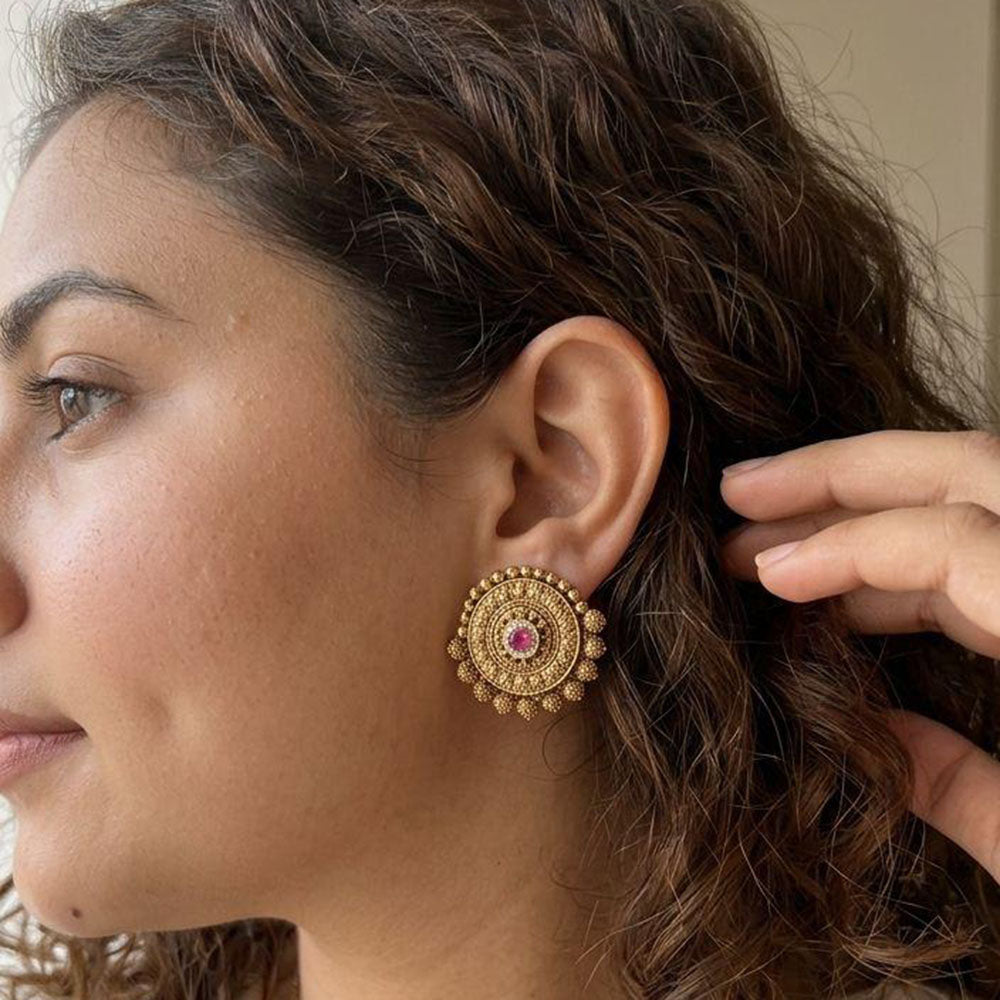 Jewel Addiction Royal Pota Stone Pearl Stud Earrings