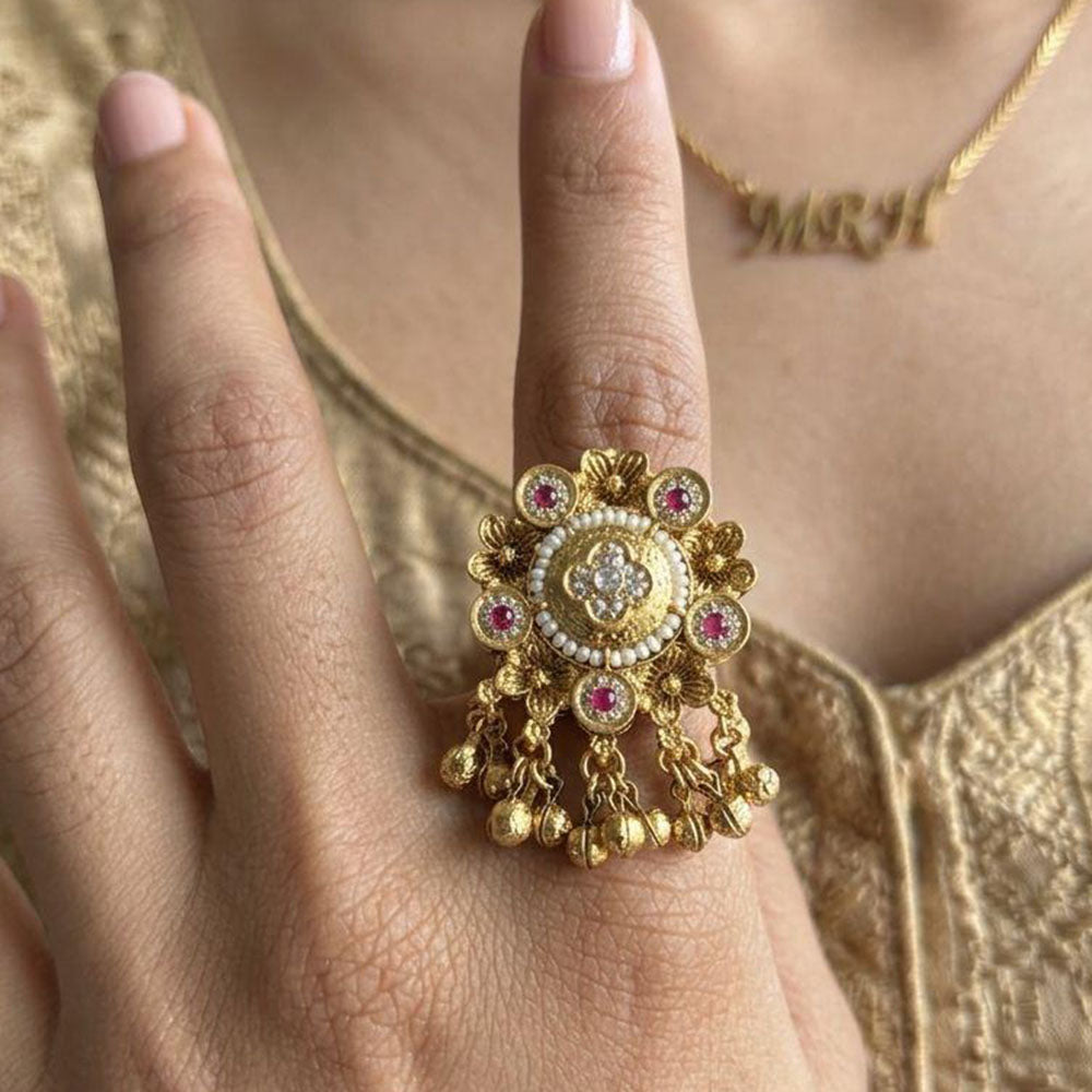 Jewel Addiction Glam Shine Pota Stone And Pearl Designer Finger Ring