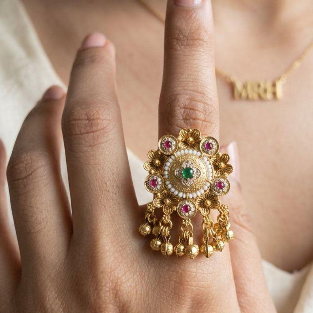 Jewel Addiction Glam Shine Pota Stone And Pearl Designer Finger Ring
