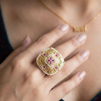 Jewel Addiction Glam Shine Pota Stone And Pearl Designer Finger Ring