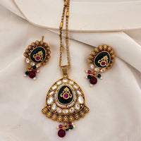 Jewel Addiction Pota Stone And Pearl Designer Pendant Set