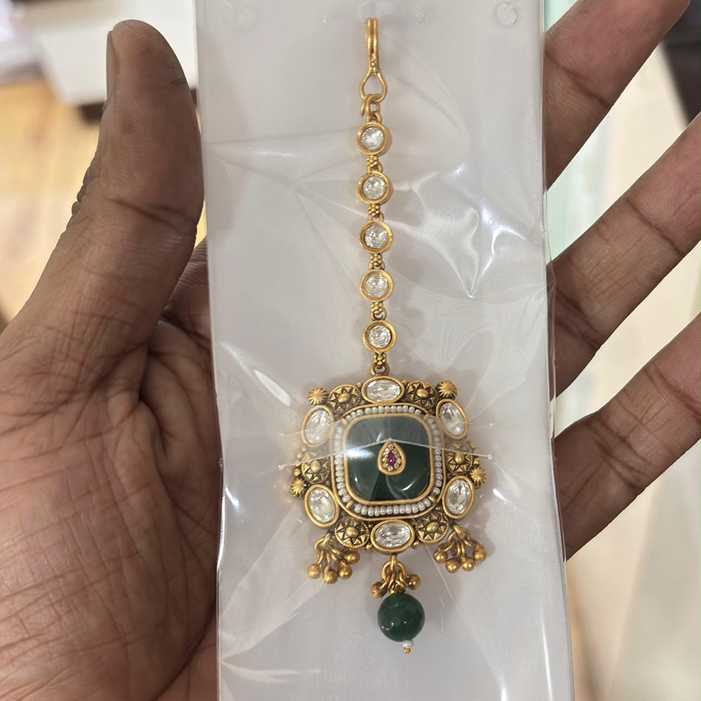 Jewel Addiction Graceful Pota Stone And Pearl Maangtikka