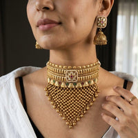 Jewel Addiction Traditional Pota Stone And Pearl Choker Necklace Set