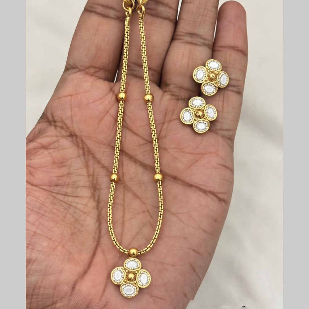 Jewel Addiction Traditional Pota Stone And Pearl Necklace Set