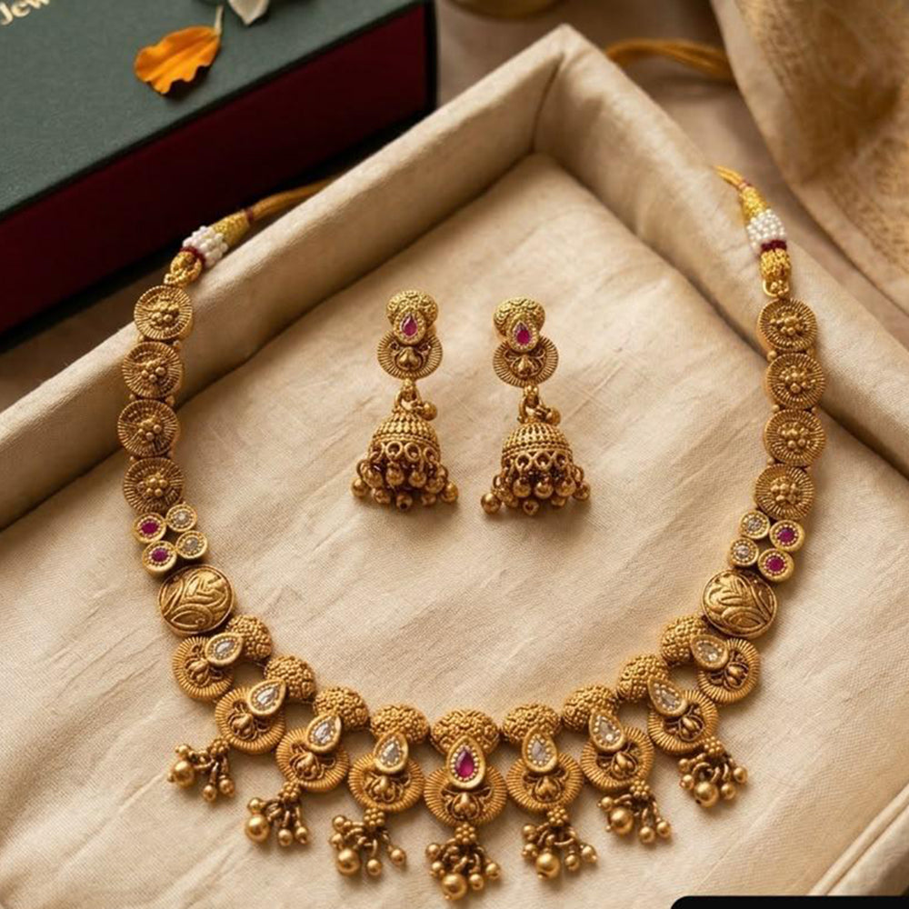 Jewel Addiction Traditional Pota Stone And Pearl Necklace Set