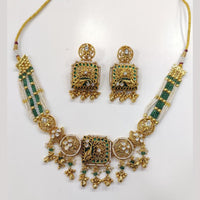 JCM Kundan And Pearl Necklace Set